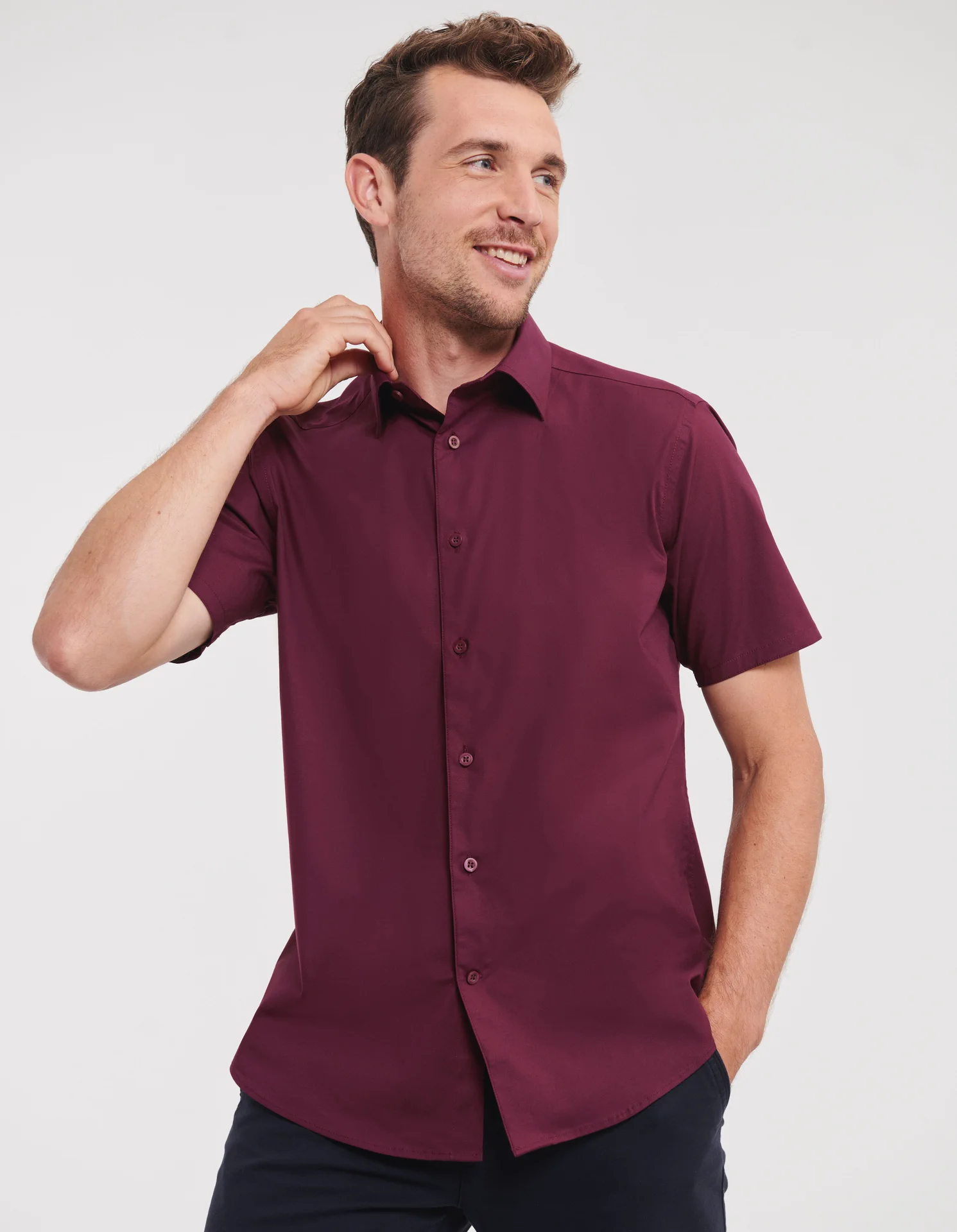 russell-r947m-mens-short-sleeve-easy-care-fitted-shirt-port-model-1 Russell Men's Short Sleeve Easy Care Fitted Shirt