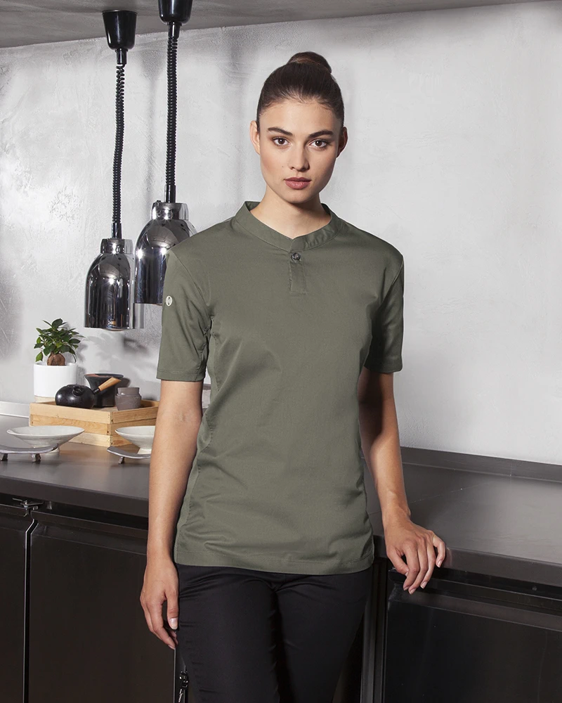 karlowsky-tf3-kurzarm-damen-arbeitsshirt-performance-sage-model-0 KARLOWSKY Kurzarm Damen-Arbeitsshirt Performance