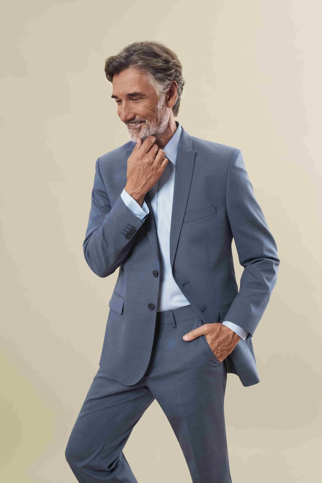 greiff-1125-herren-sakko-rf-375_2810_pinpoint-mittelblau-model-1 GREIFF Herren Sakko MODERN 37.5 Regular Fit