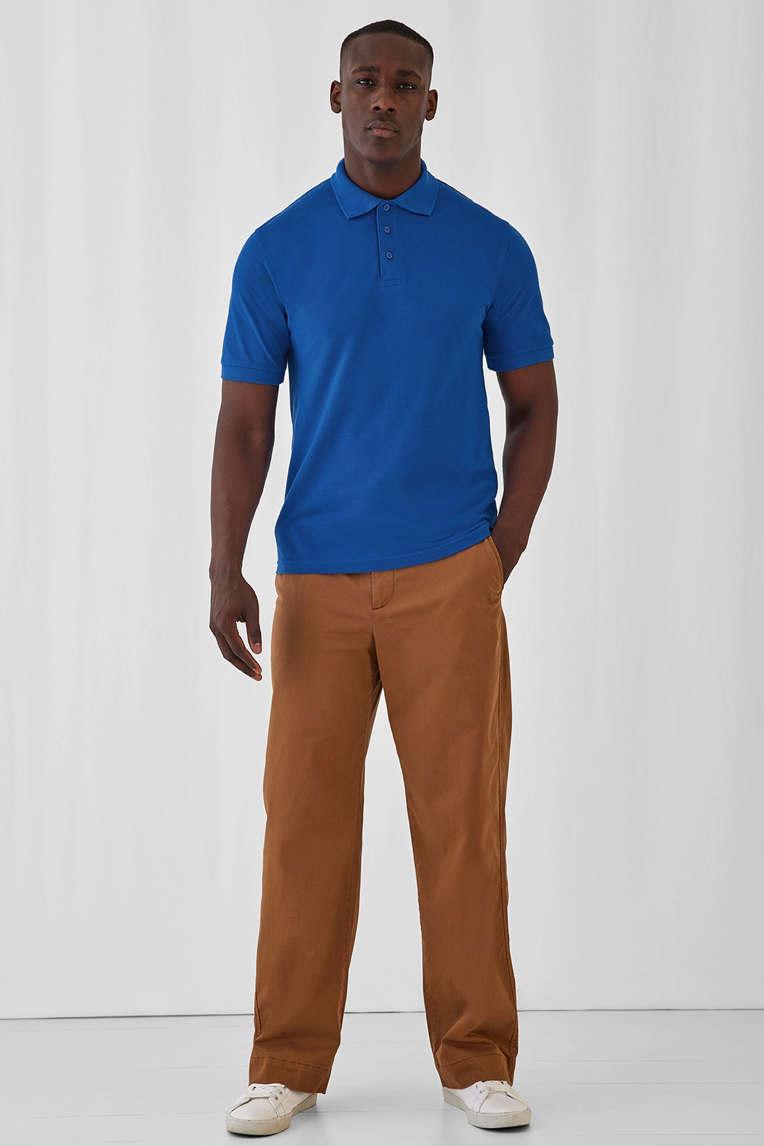 bc-pu409-safran-polo-royal-blue-model-3 B&C Poloshirt Safran