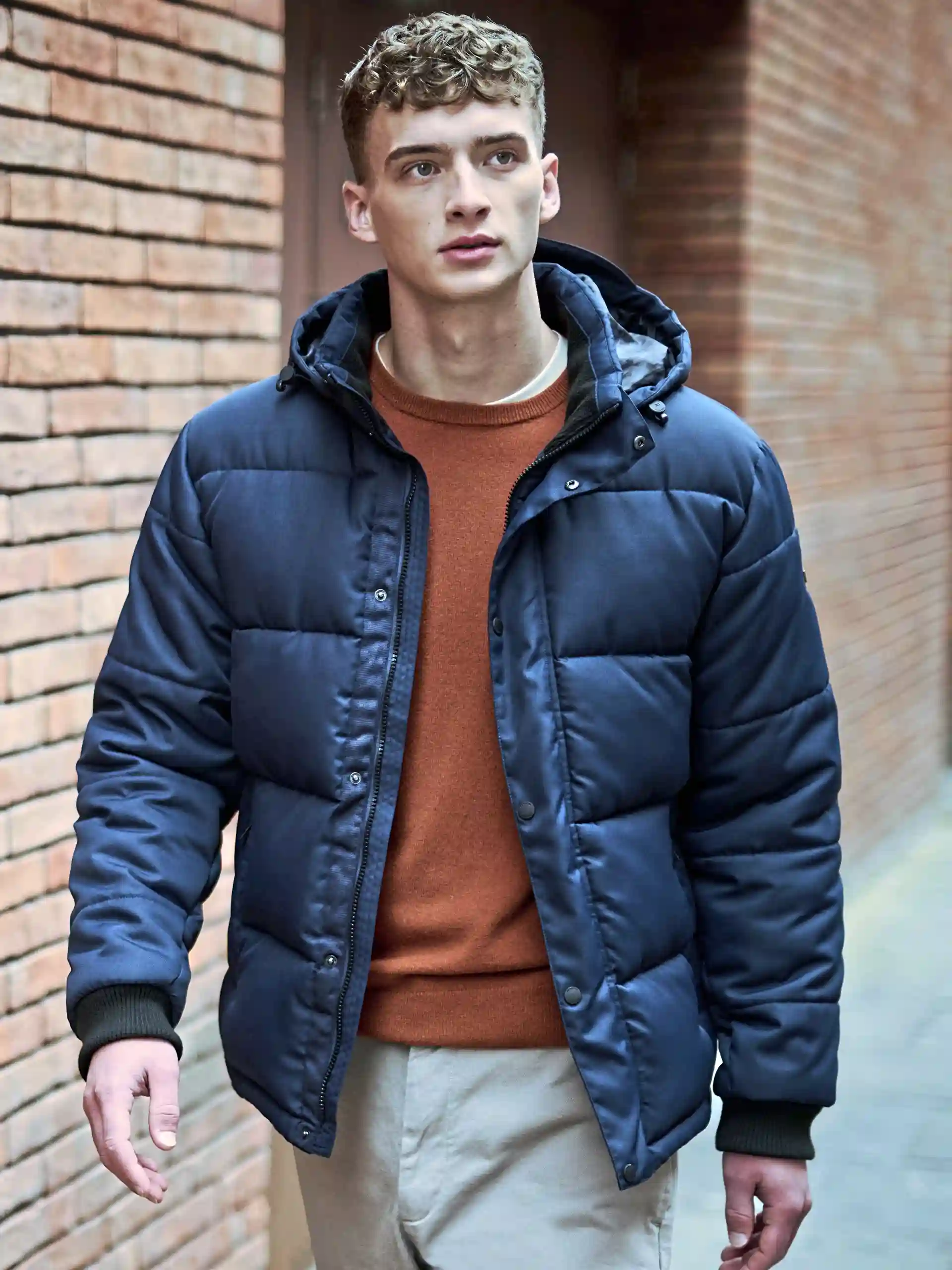 regatta-tra245-northdale-insulated-jacket-navy-model-1 Regatta Northdale Insulated Jacket