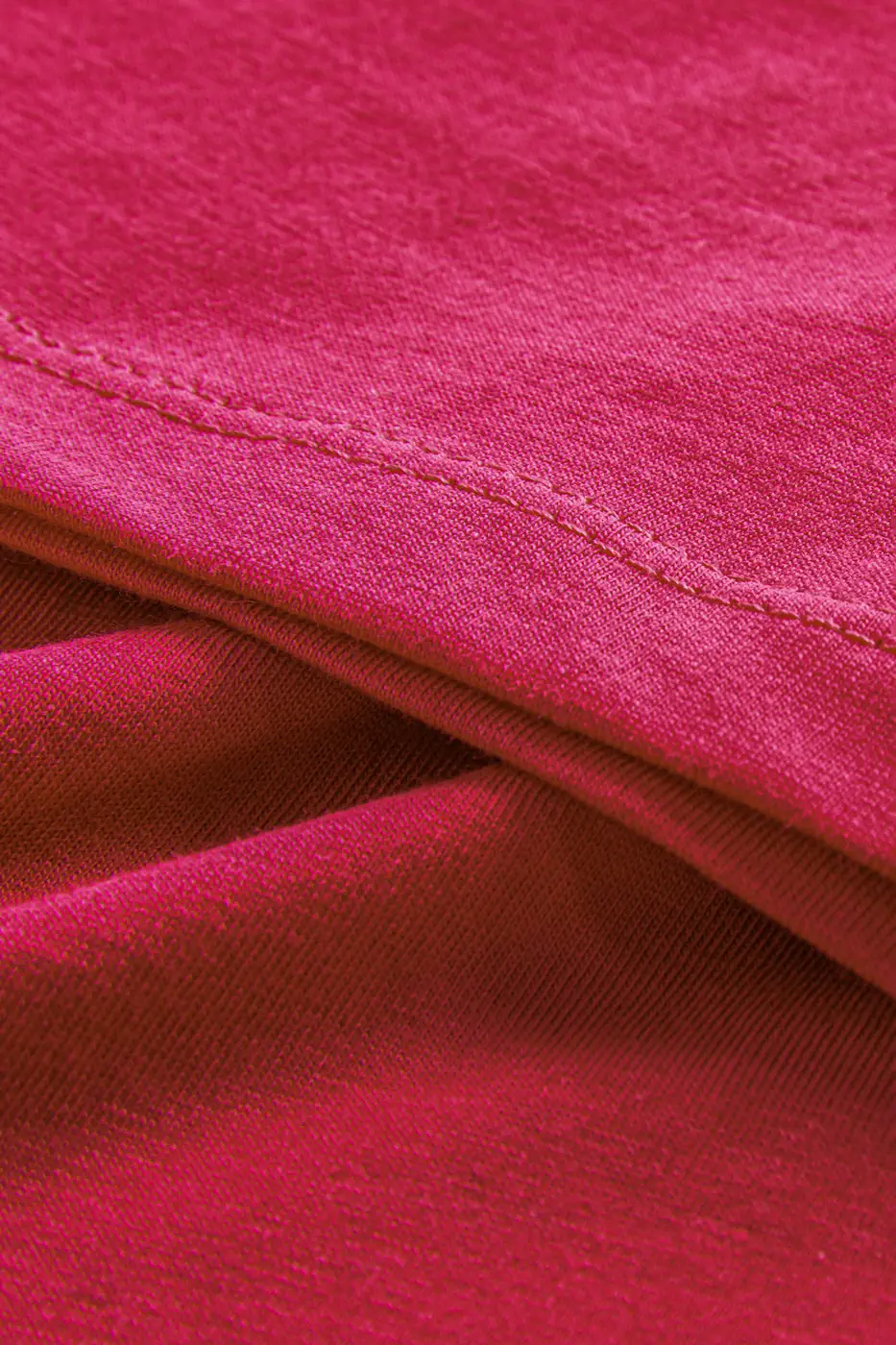 promodoro-1525-womens-v-neck-t-shirt-brightrose-detail-8 Promodoro X.O Women´s V-Neck T-Shirt