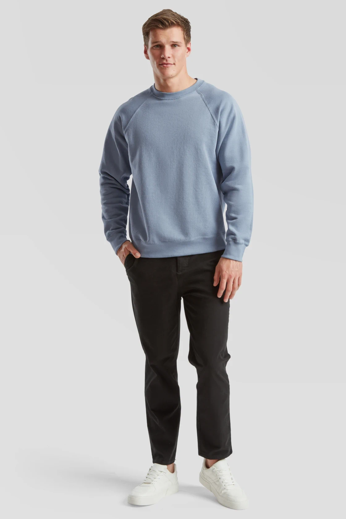 fruit-of-the-loom-62-216-0-classic-raglan-sweatshirt-mineralblue-model-3 F.O.L. Raglan Sweat
