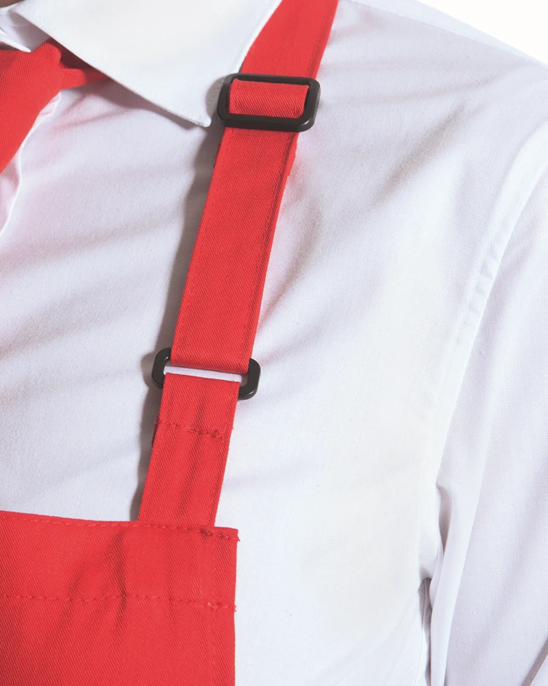 karlowsky-bls9-uebergroessen-latzschuerze-basic-mit-schnalle-und-tasche-red-detail-6 KARLOWSKY Übergrößen Latzschürze Basic mit Schnalle und Tasche