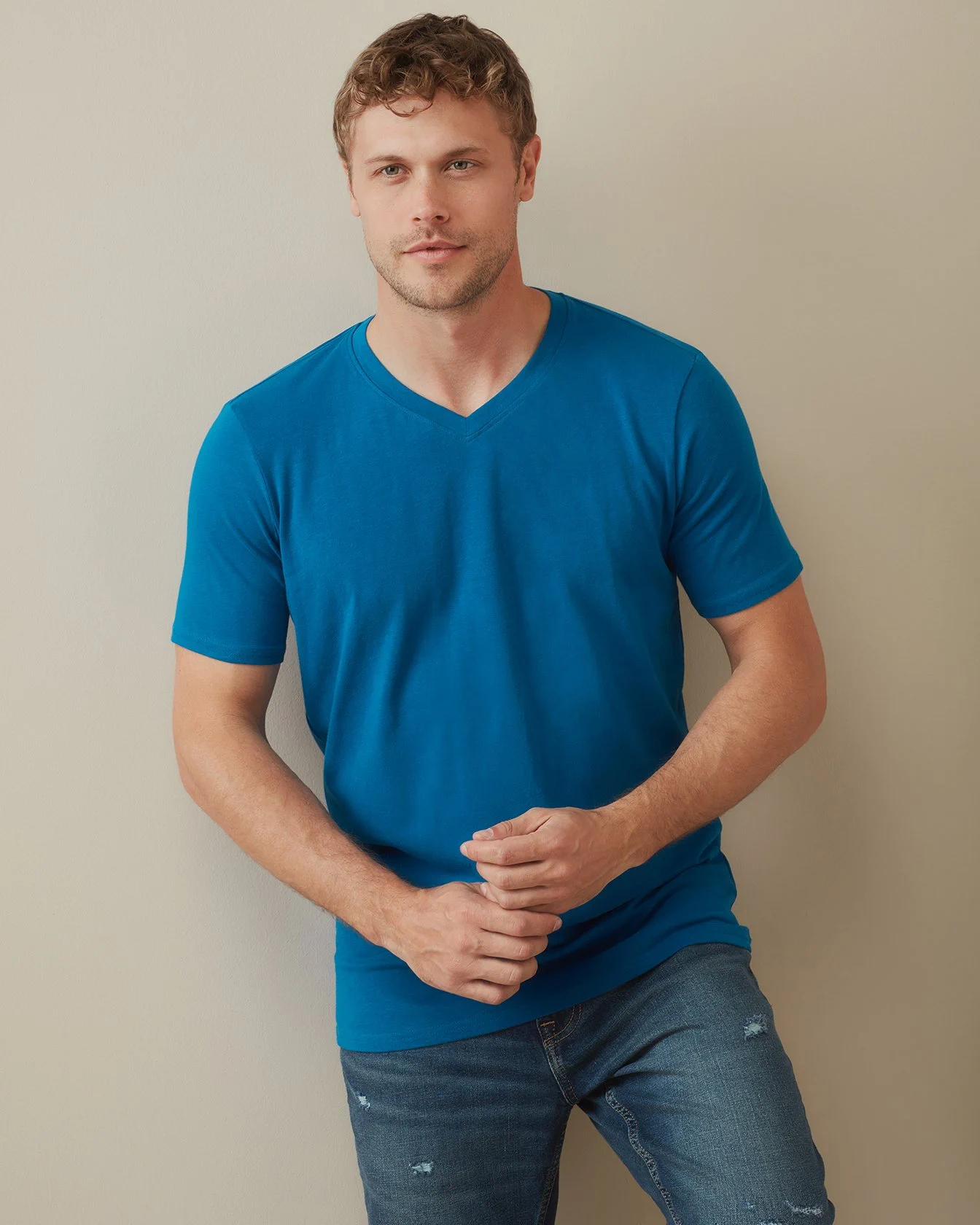 stedman-st9610-v-neck-t-shirt-clive-kingblue-model-1 Stedman Clive V-Neck