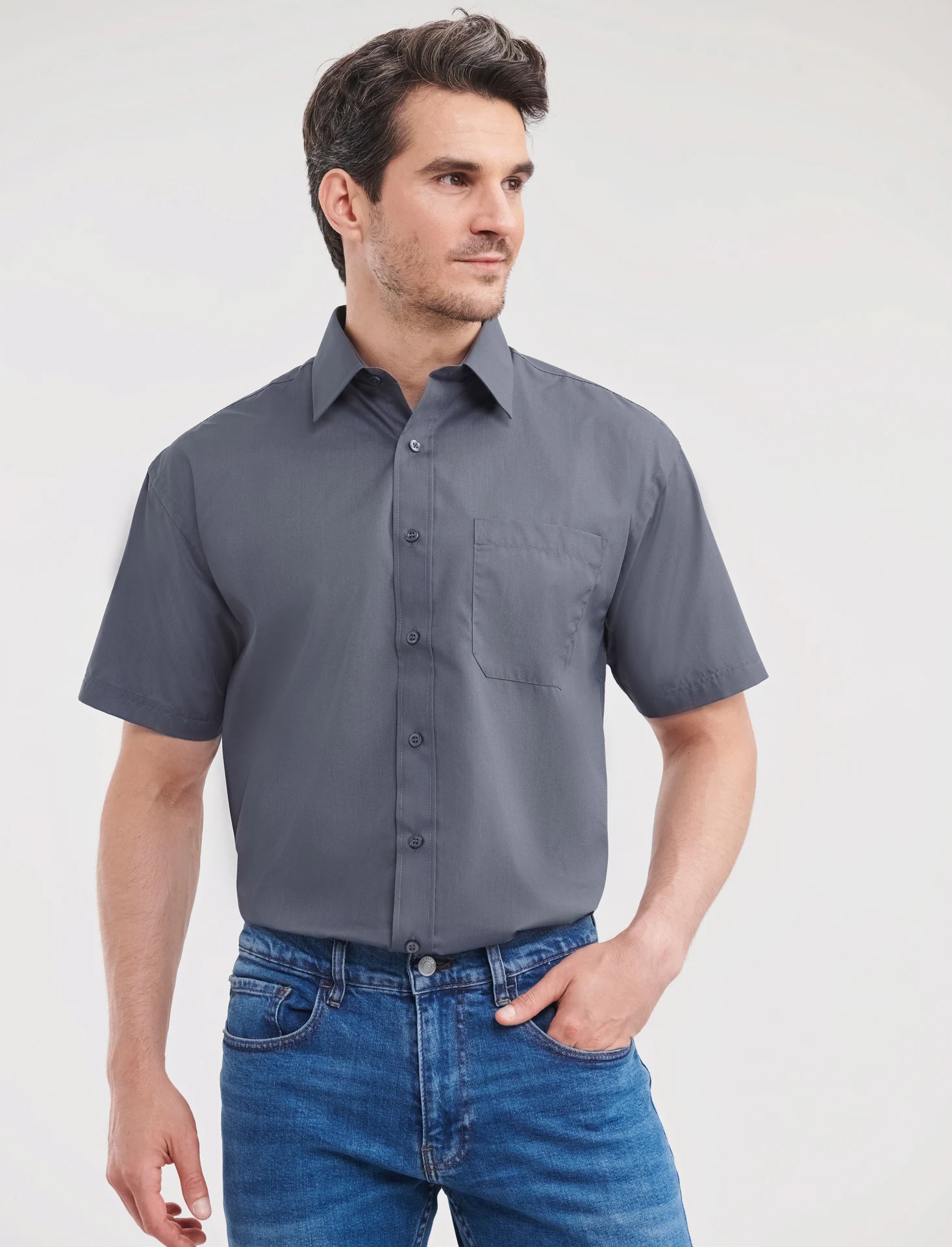 russell-r935m-mens-short-sleeve-poly-cotton-easy-care-poplin-shirt-convoygrey-model-1 Russell Men's Short Sleeve Polycotton Easy Care Poplin Shirt