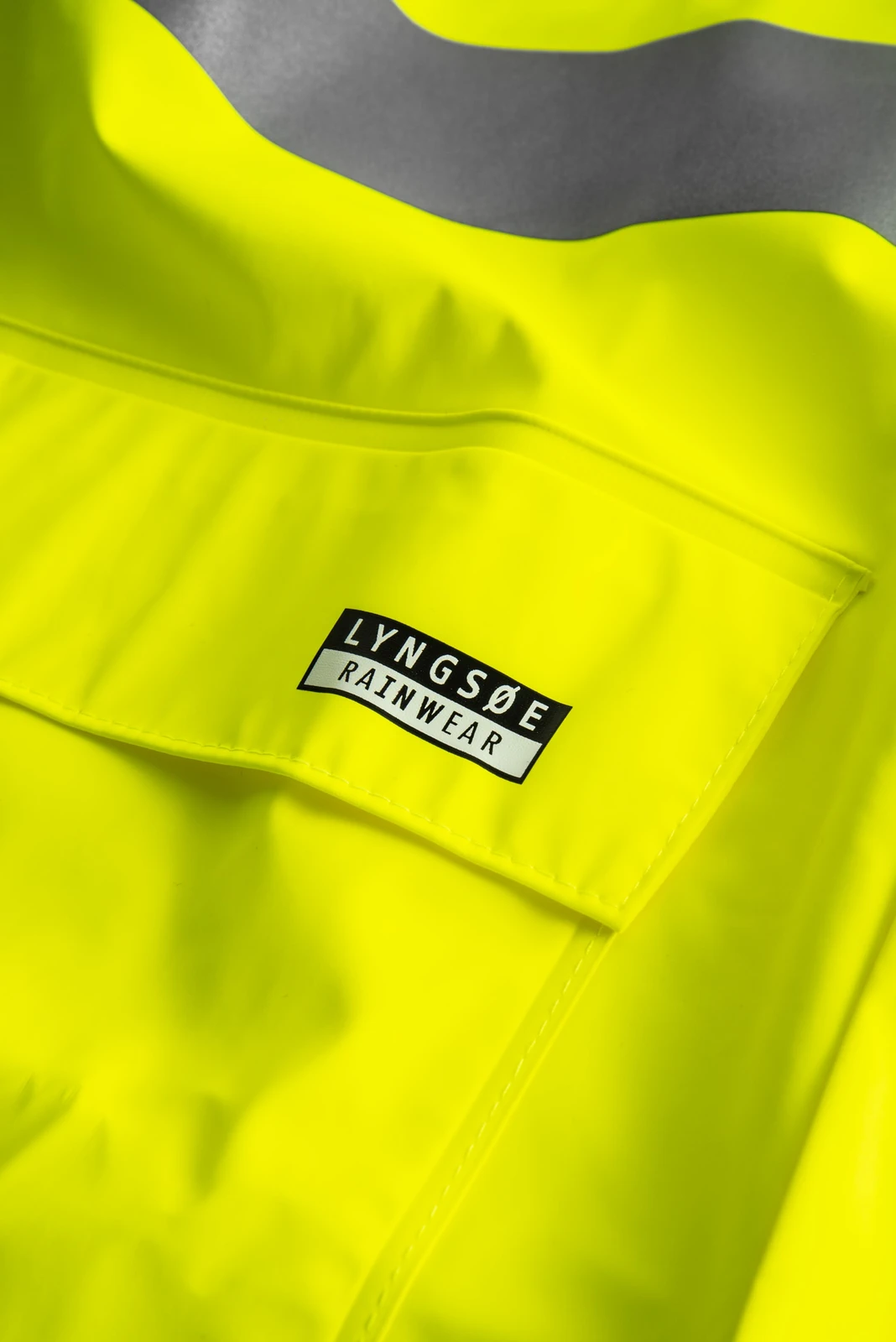 lyngsoe-fr-lr8085-flammhemmende-hi-vis-regenjacke-leuchtgelb-navy-detail-7 Lyngsøe FR-LR8085 Flammhemmender Hi-Vis Regenmantel