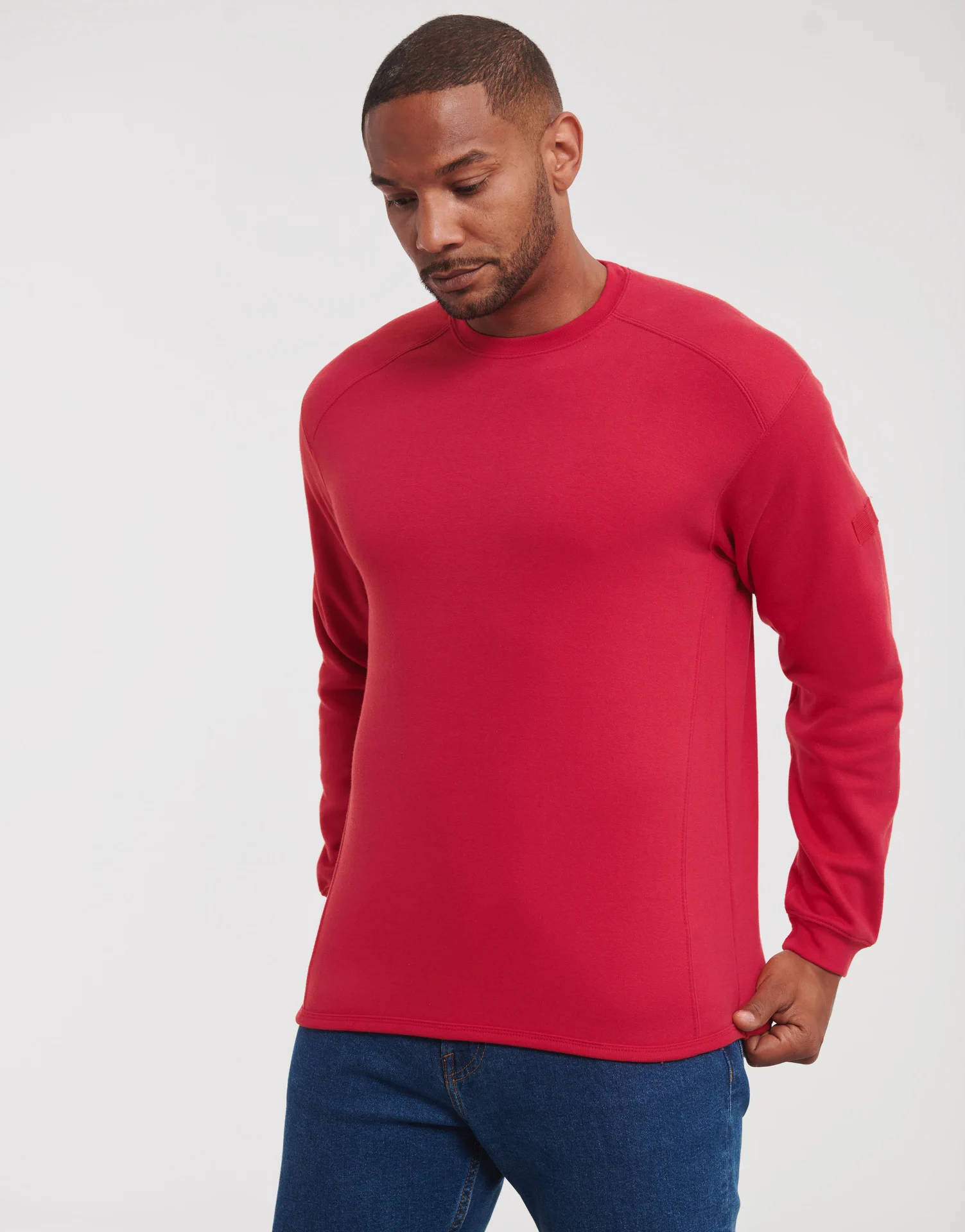russell-r013m-adults-heavy-duty-crew-neck-sweatshirt-classicred-model-1 Russell Heavy Duty Workwear Sweatshirt