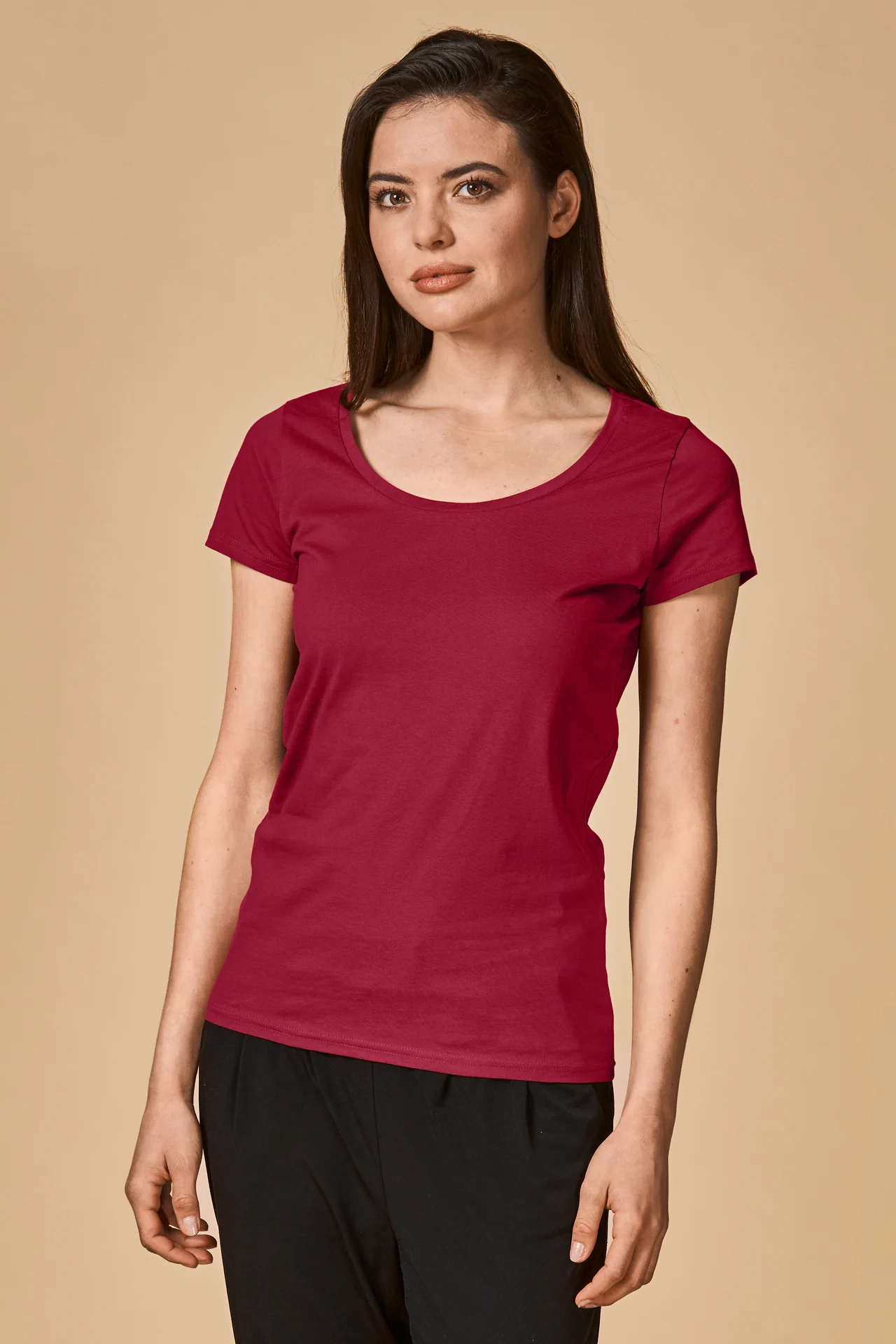 promodoro-1545-womens-deep-scoop-t-shirt-berry-model-0 Promodoro X.O Women´s Deep Scoop T-Shirt