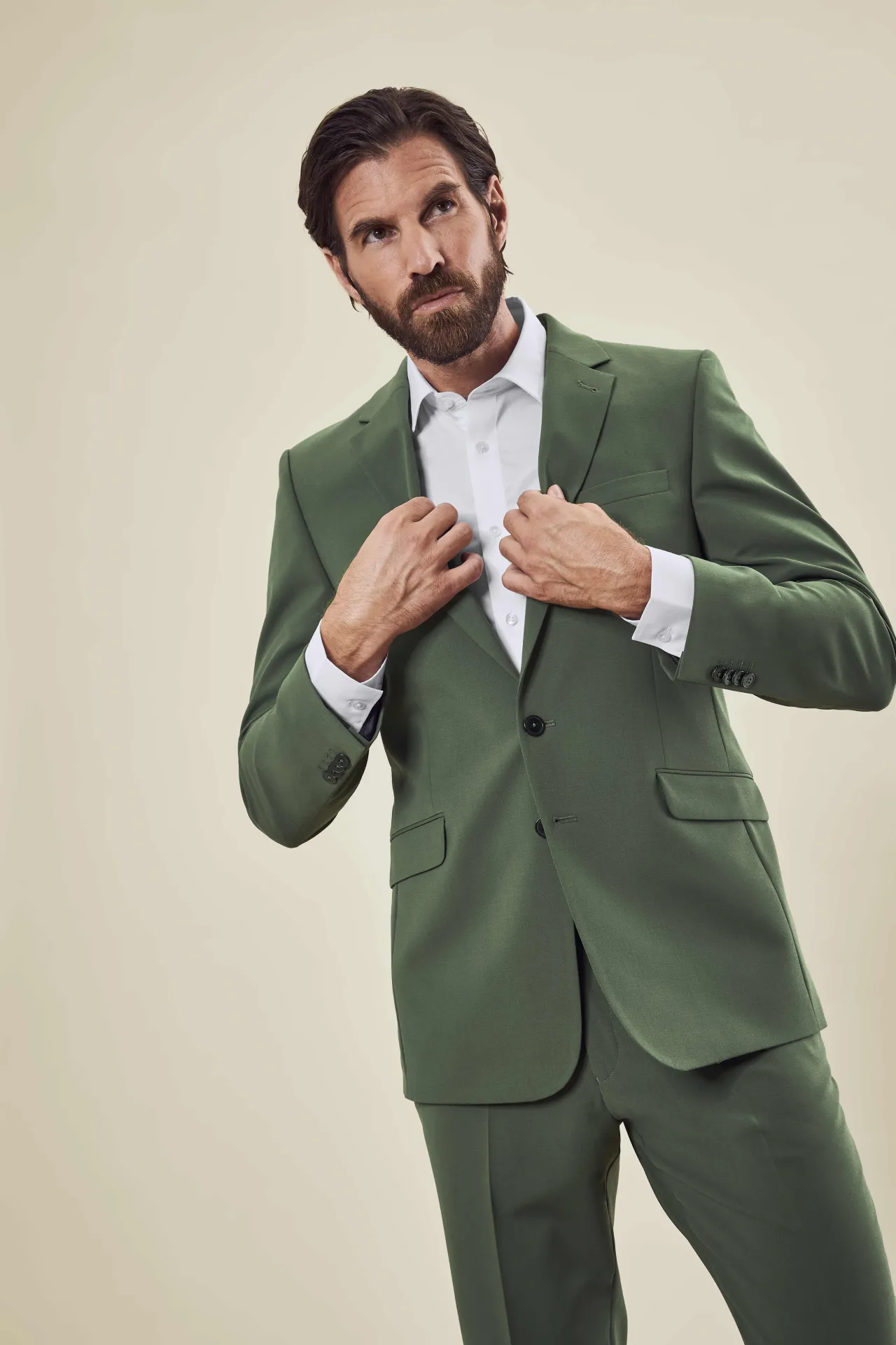 greiff-1142-herren-sakko-rf-premium_olivgruen_147-model-1 GREIFF Herren Sakko PREMIUM Regular Fit