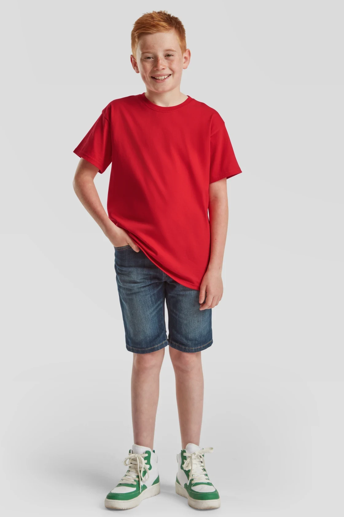 fruit-of-the-loom-61-363-0-kids-iconic-195-t-shirt-red-model-3 F.O.L. Kids Iconic 195 T