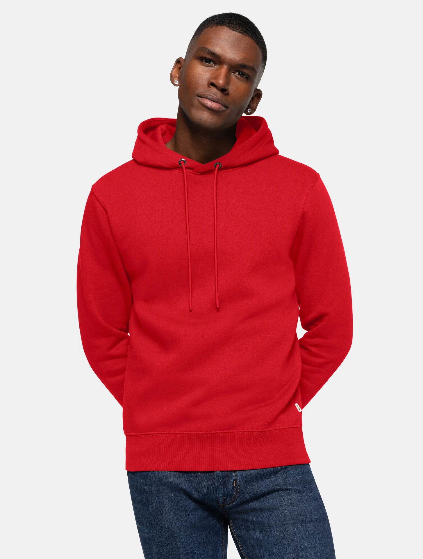 hakro-560-kapuzen-sweatshirt-bio-baumwolle-rot-model-0 HAKRO Kapuzen-Sweatshirt 560 Bio-Baumwolle GOTS
