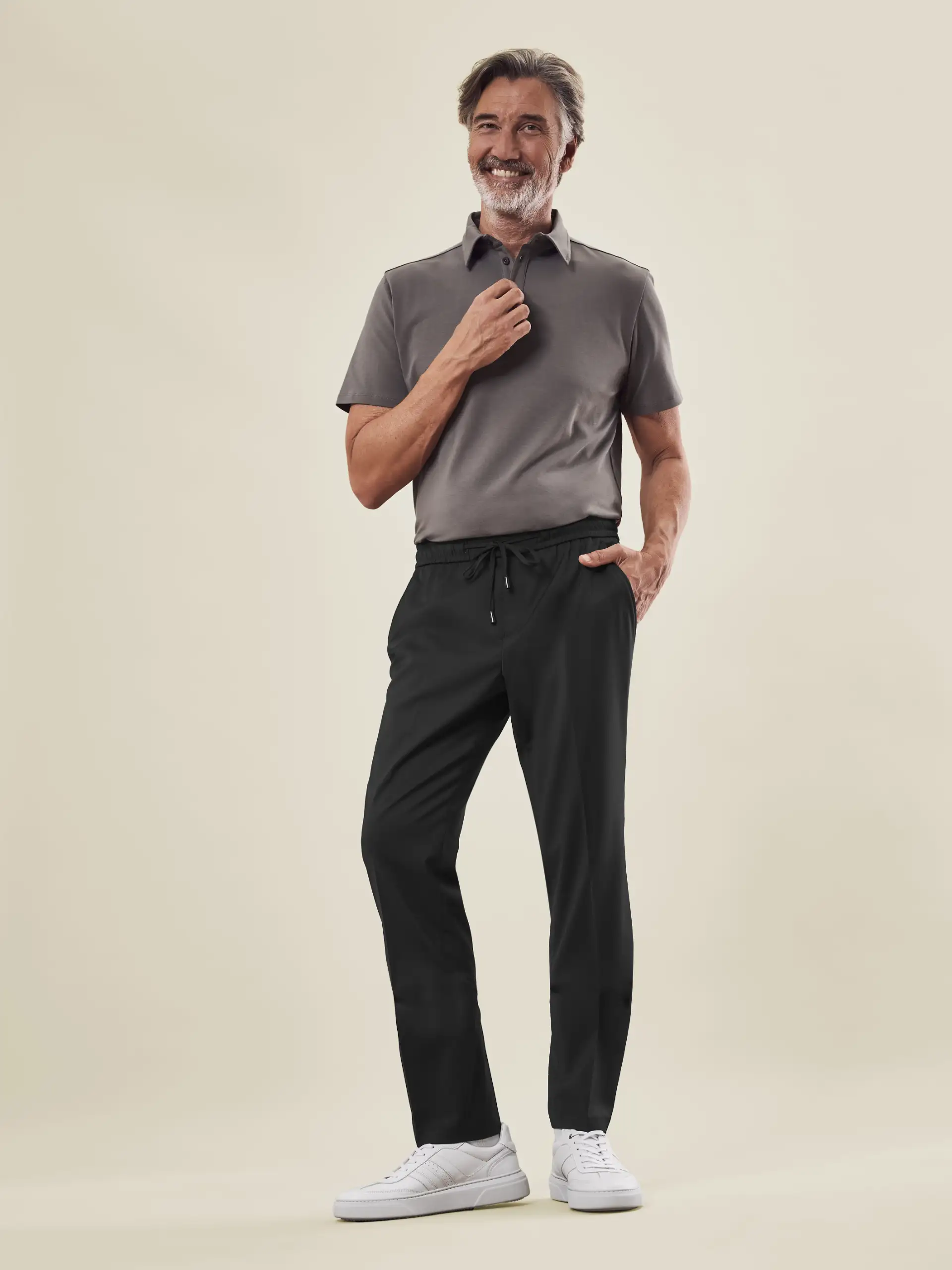 greiff-1362-herren-joggpants-rf-375_2820_schwarz-model-1 GREIFF Herren Joggpants MODERN 37.5 Regular Fit