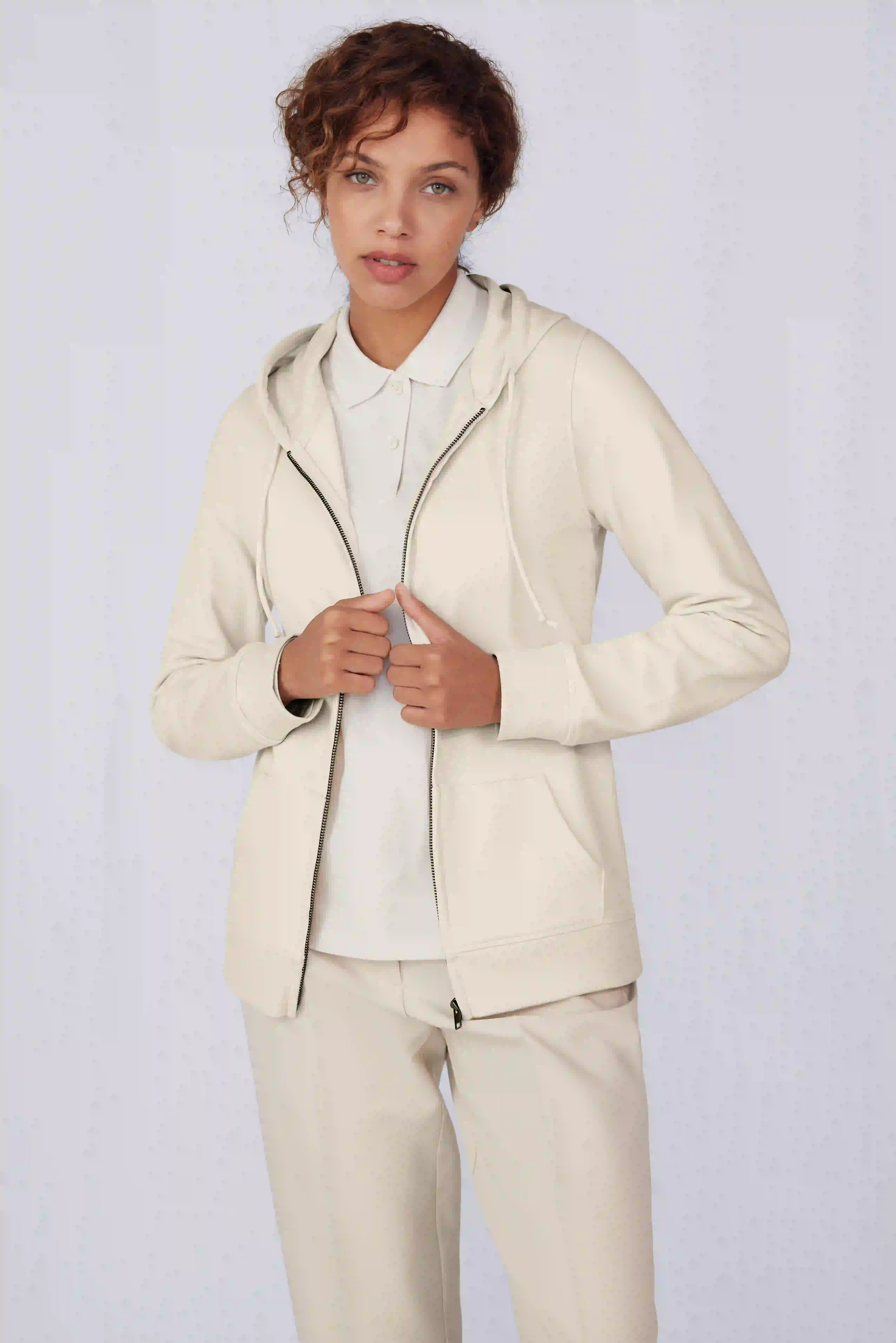 B&C Organic Zipped Hood Jacket Women
