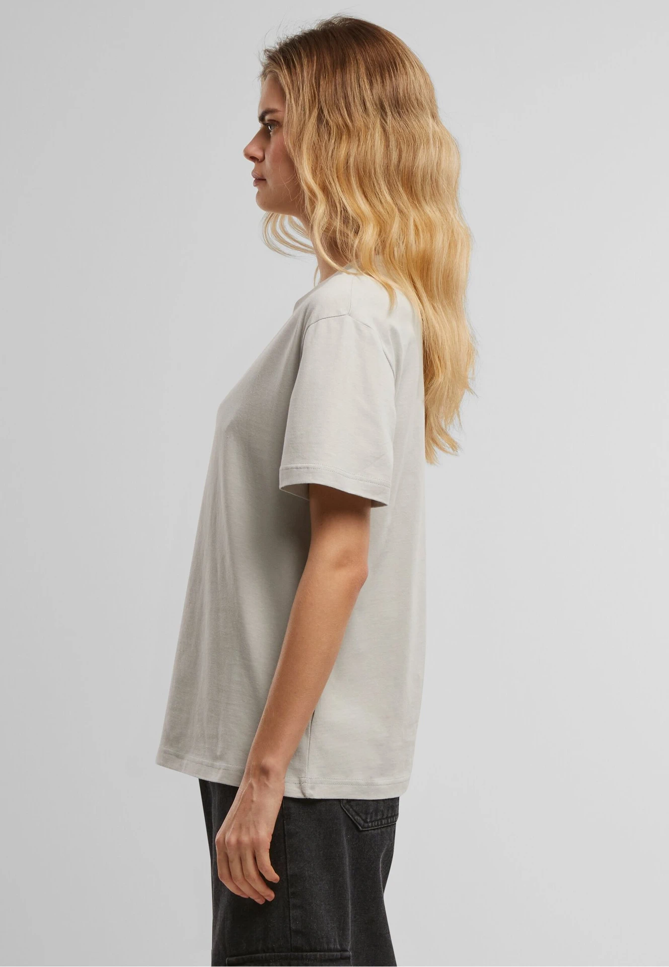 Build Your Brand Ladies Everyday Tee