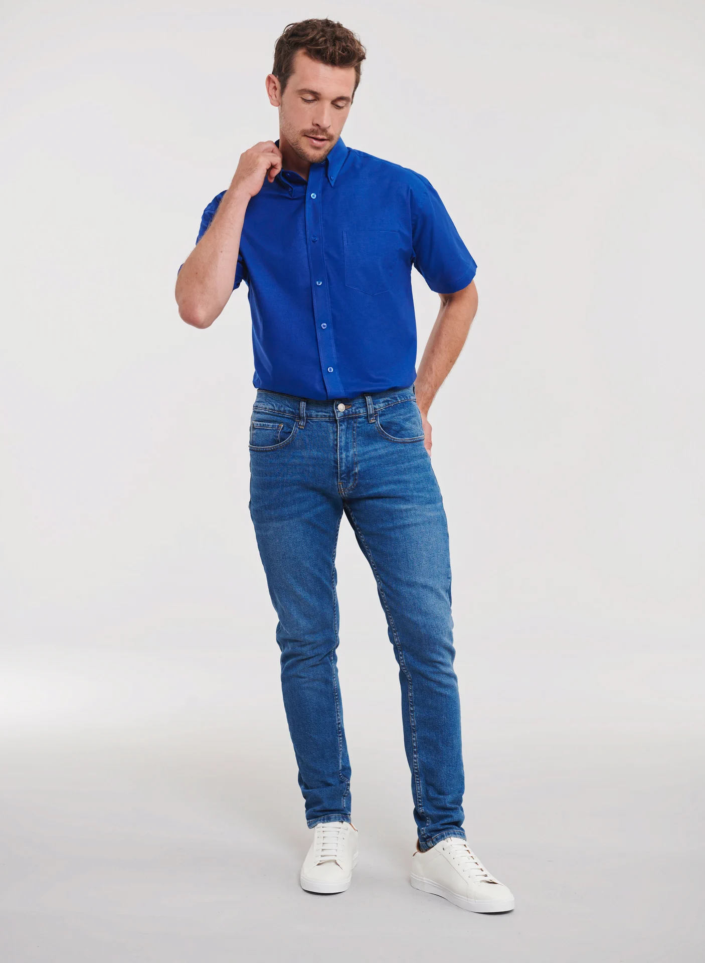 russell-r933m-mens-short-sleeve-easy-care-oxford-shirt-brightroyal-model-1 Russell Men's Short Sleeve Easy Care Oxford Shirt