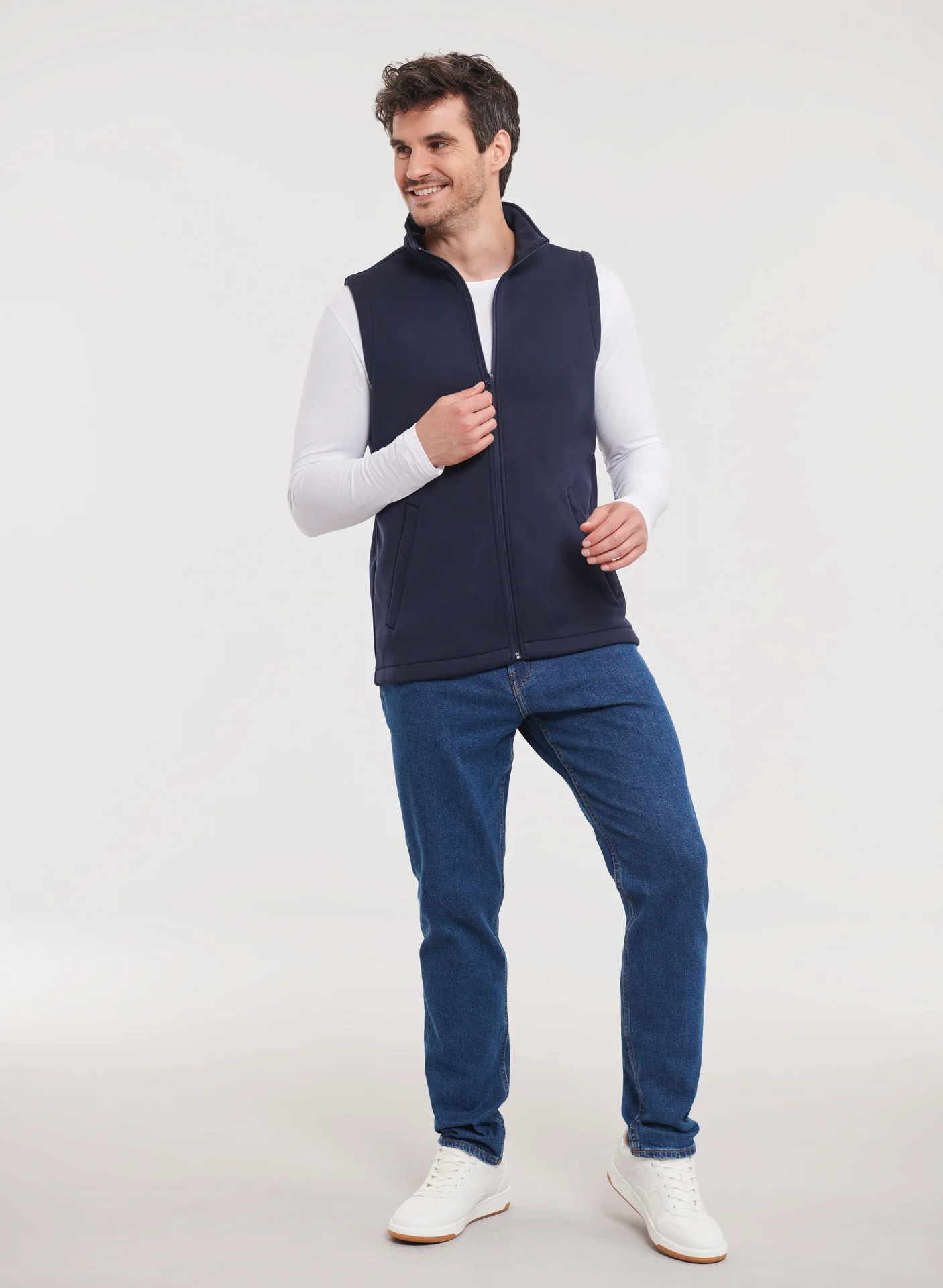 russell-r041m-mens-smart-softshell-gilet-frenchnavy-model-2 Russell Men's Smart Softshell Gilet