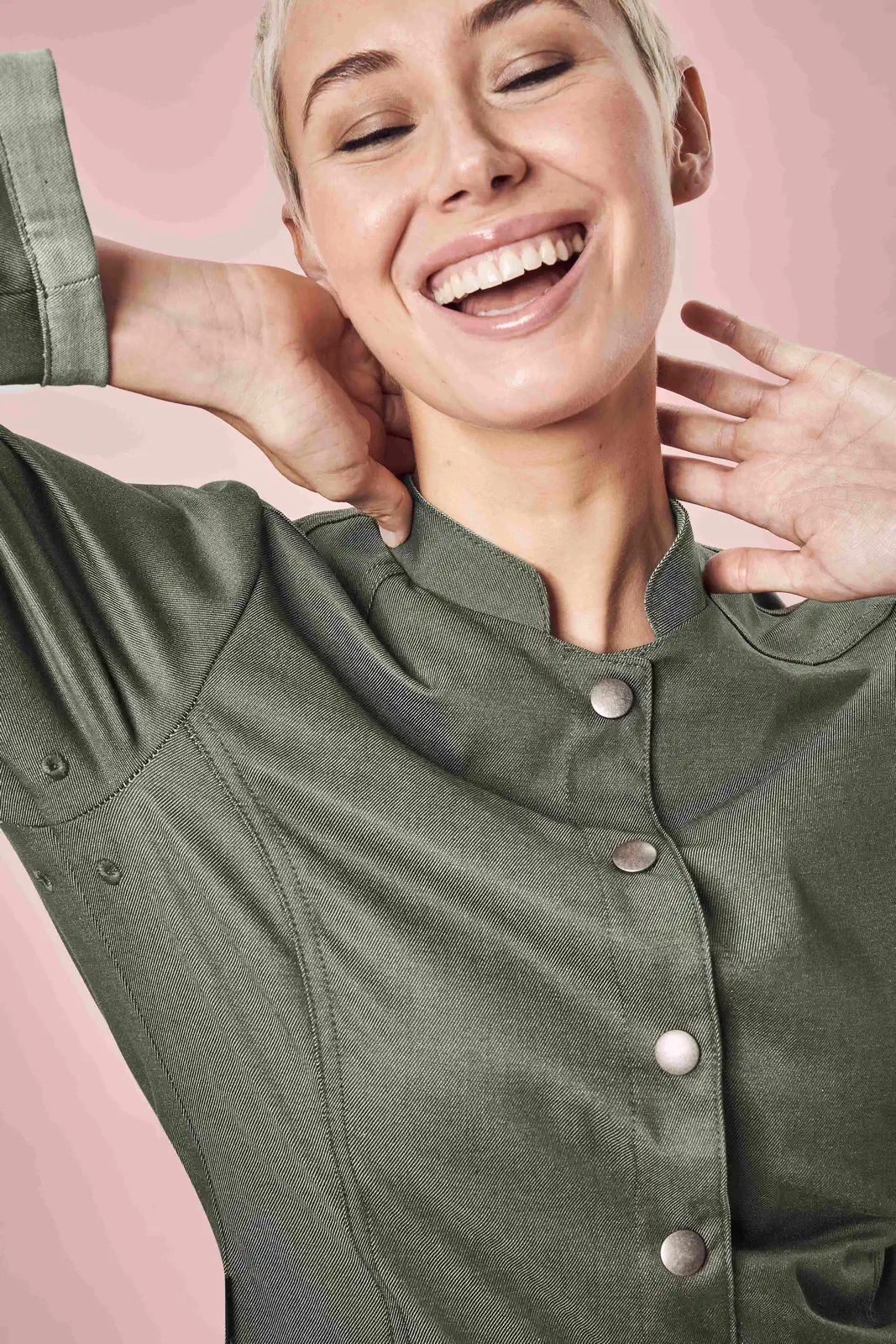 GREIFF Damen Kochjacke im Bikerstyle Regular Fit GREIFF Damen Kochjacke im Bikerstyle Regular Fit