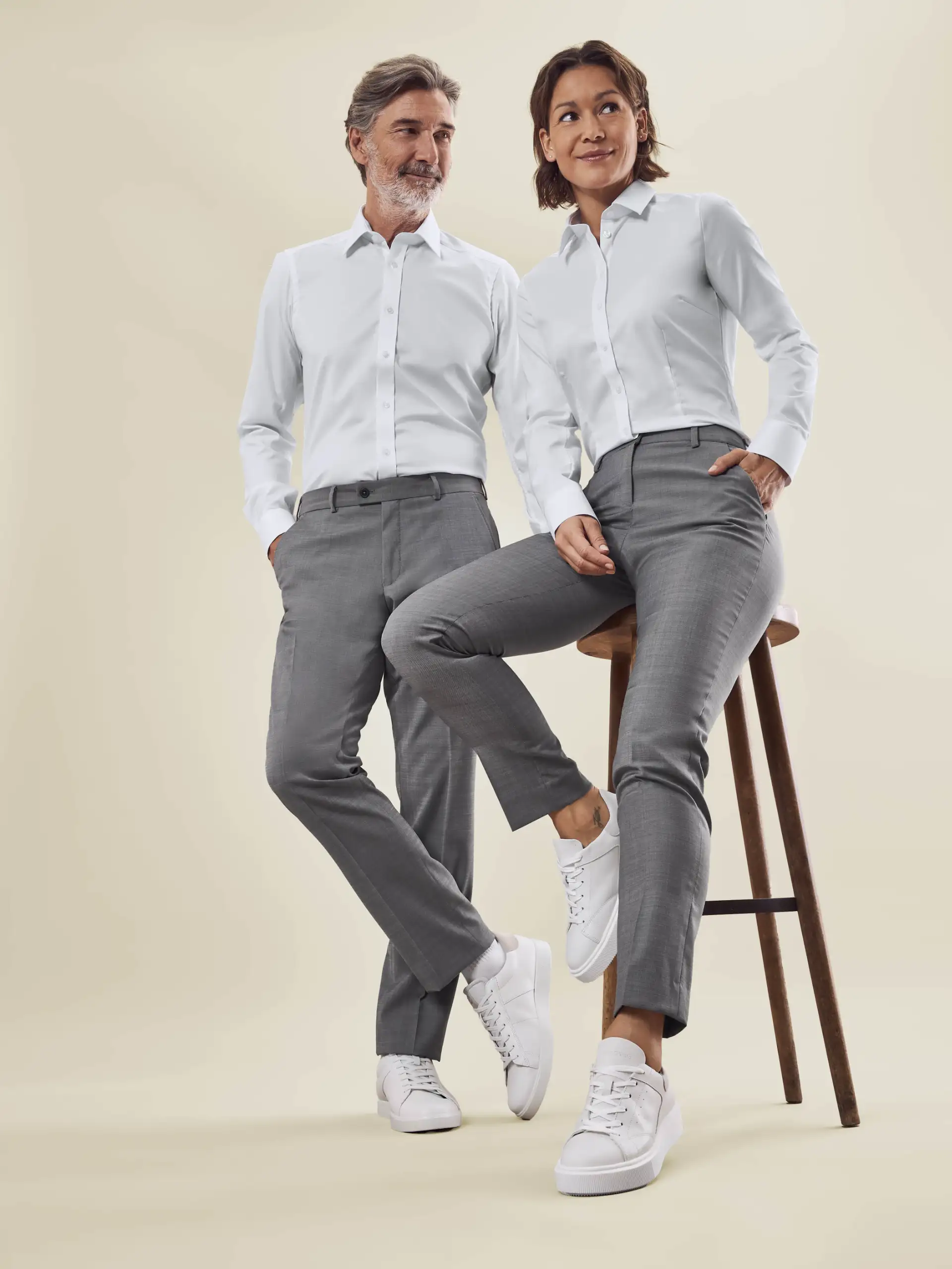 greiff-1327-herren-hose-sf-375_2820_hellgrau-model-1 GREIFF Herren Hose MODERN 37.5 Slim Fit