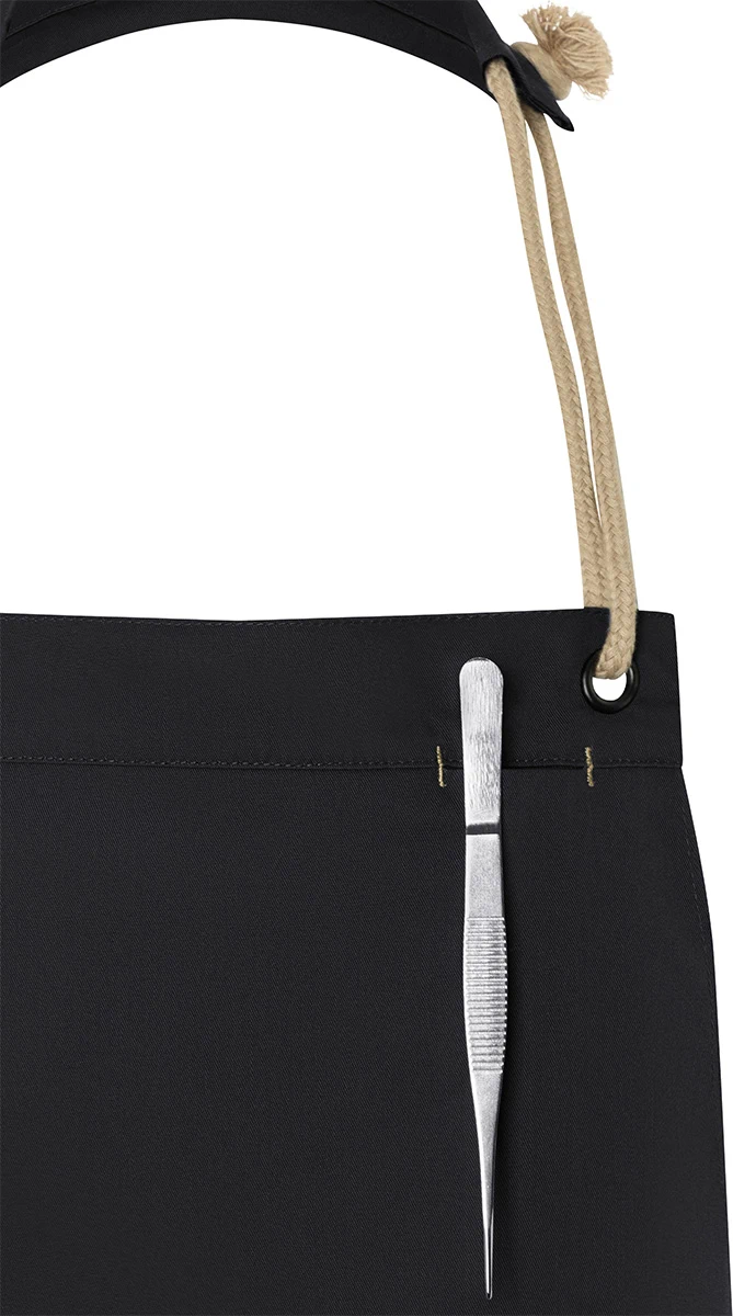 karlowsky-ls40-latzschuerze-new-nature-black-detail-8 KARLOWSKY Latzschürze New-Nature