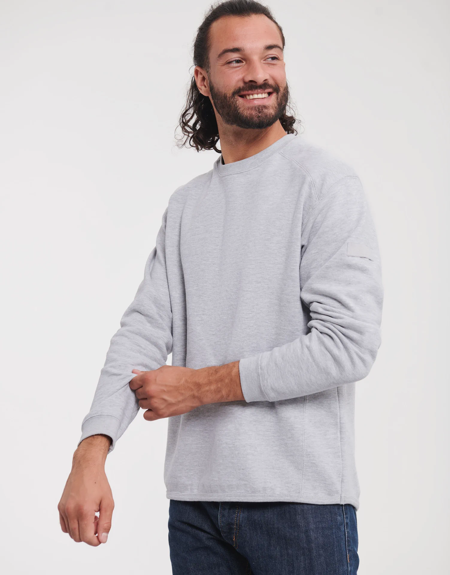 russell-r013m-adults-heavy-duty-crew-neck-sweatshirt-lightoxford-model-1 Russell Heavy Duty Workwear Sweatshirt