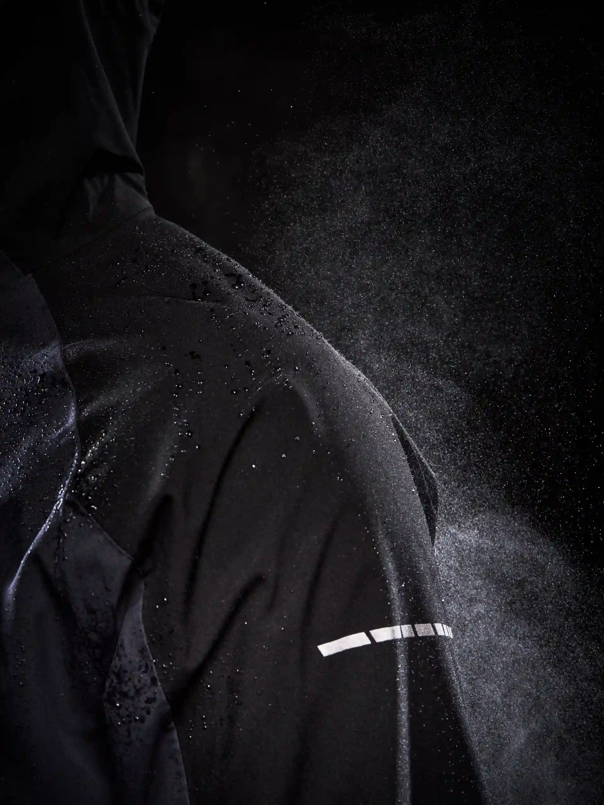 regatta-trw529-x-pro-beacon-brite-light-waterproof-jacket-seal-grey-black-detail-6 Regatta X-PRO Beacon Brite Light Waterproof Jacket