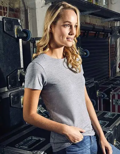 Promodoro Women's Slim Fit-T