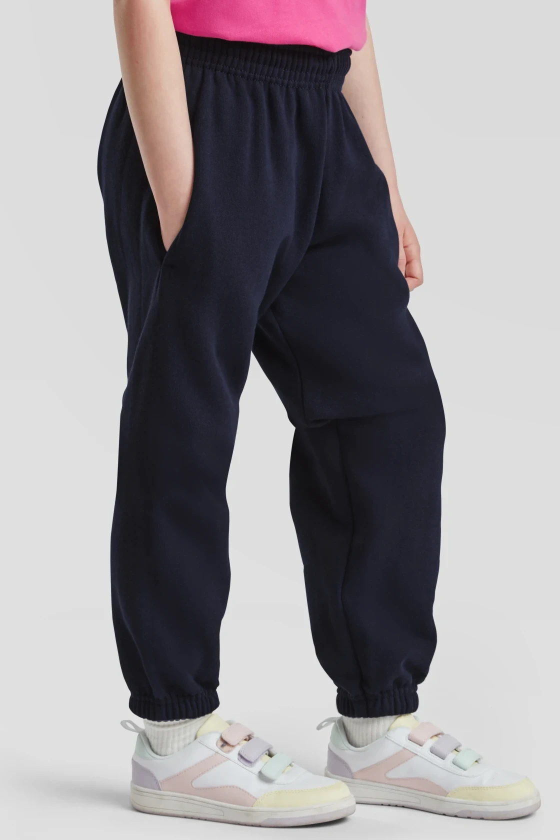 fruit-of-the-loom-64-051-0-kids-classic-elasticated-cuff-jog-pants-deepnavy-model-1 F.O.L. Classic Elasticated Cuff Jog Pants Kids