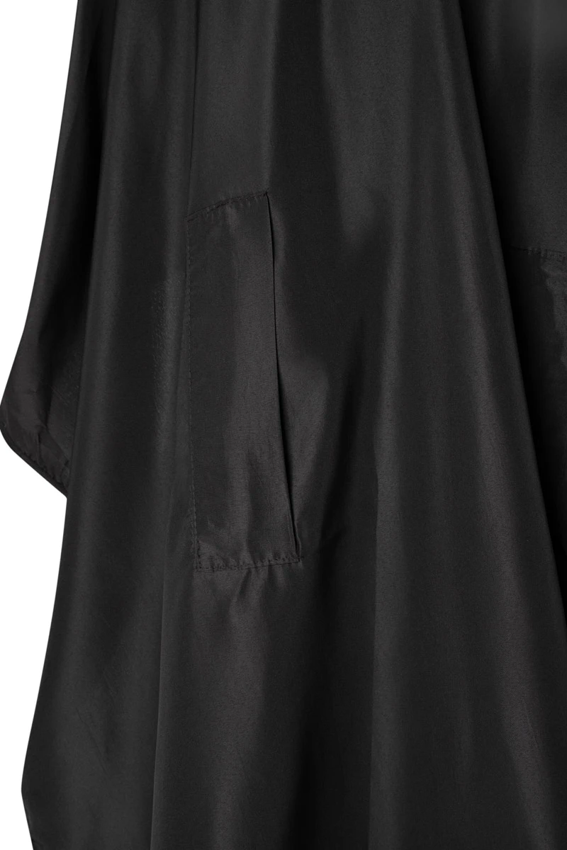 karlowsky-fb1-wasserabweisender-schneideumhang-mit-handdurchgriffen-black-detail-6 KARLOWSKY Wasserabweisender Schneideumhang mit Handdurchgriffen