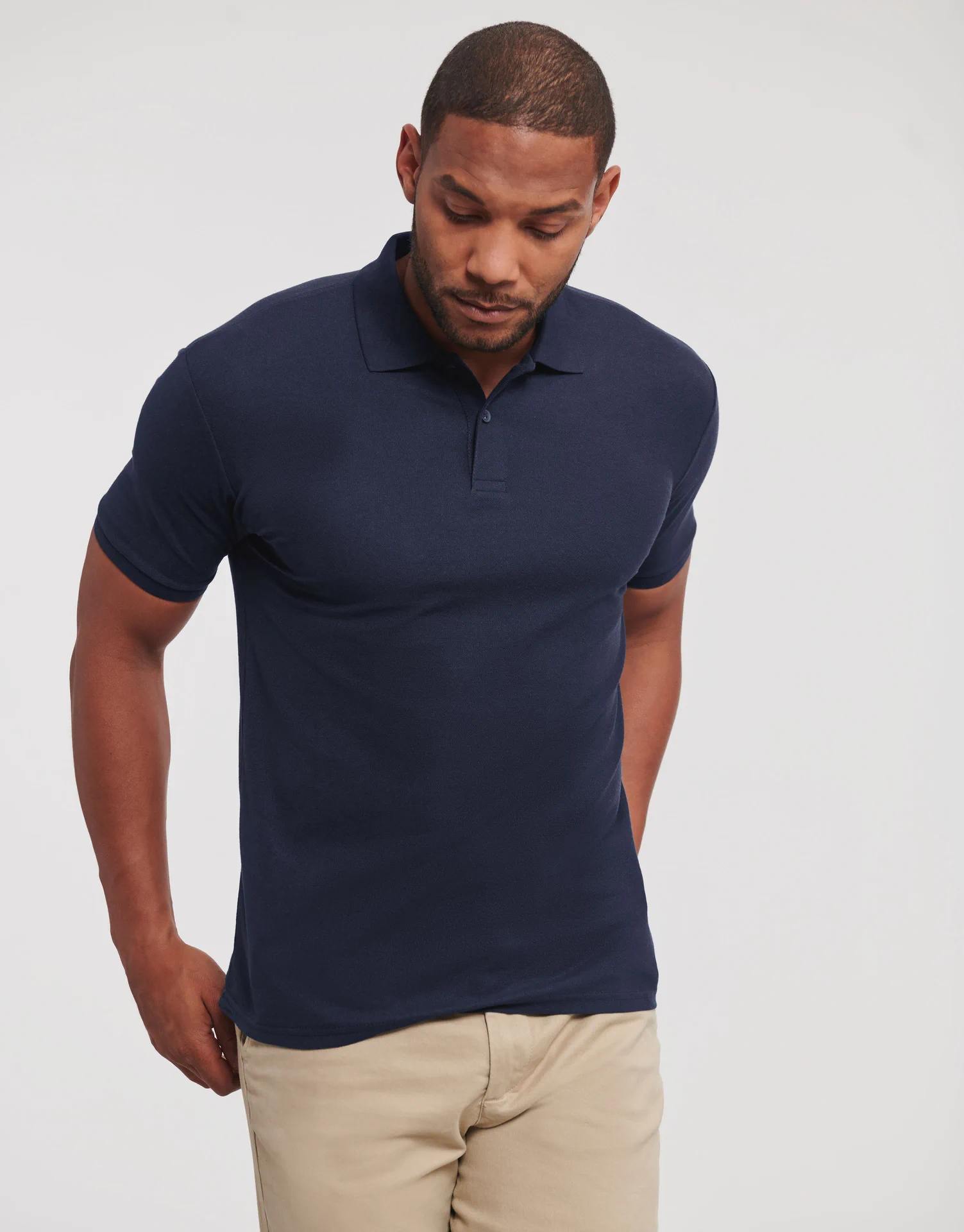 russell-r570m-authentic-eco-poloshirt-frenchnavy-model-1 Russell Authentic Eco Polo