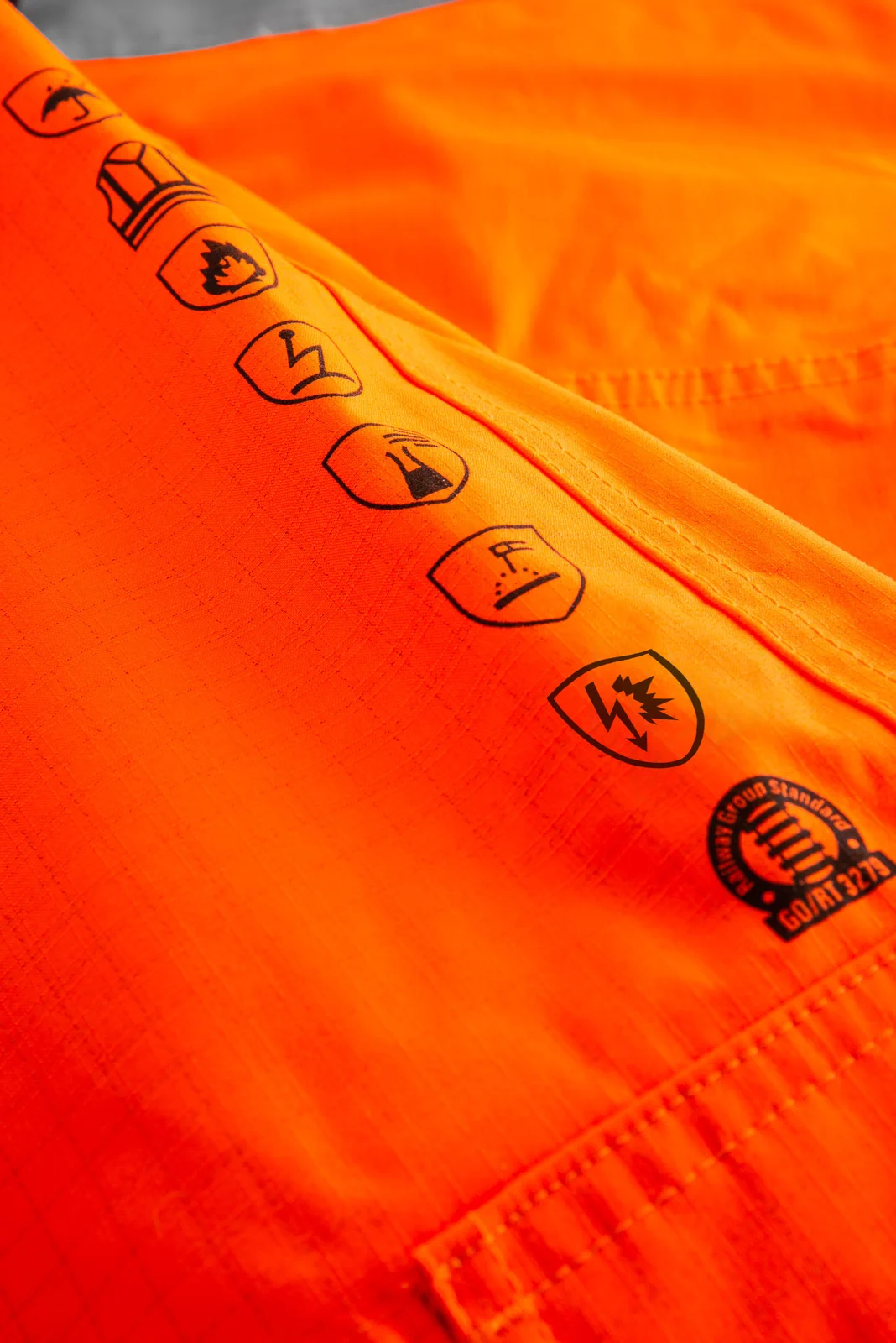lyngsoe-arc-lr17052-multinorm-hi-vis-hose-mit-innenfutter-leuchtorange-detail-6 Lyngsøe ARC-LR17052 Multinorm Hi-Vis Hose mit Innenfutter