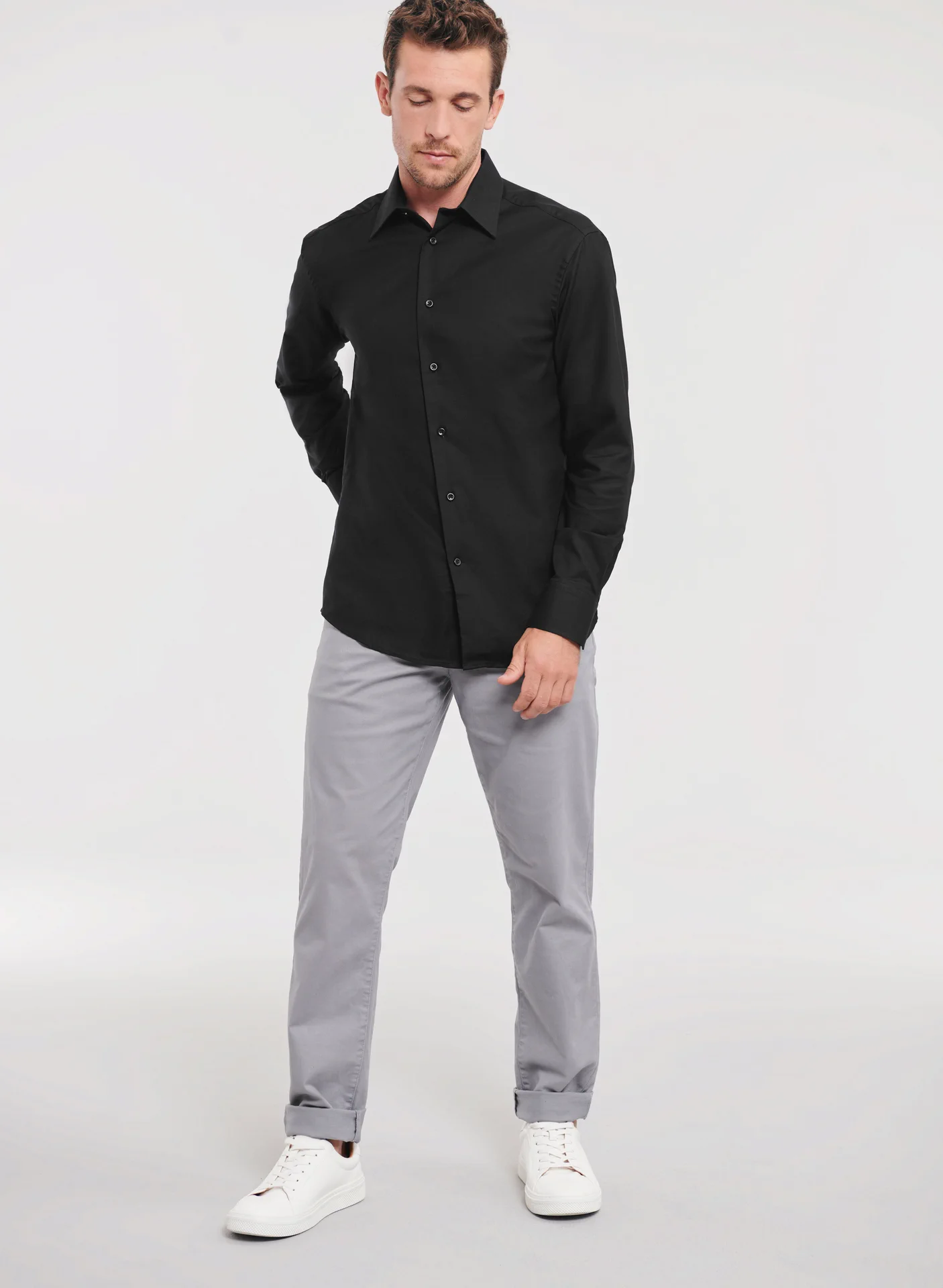 russell-r922m-mens-ls-easy-care-tailored-oxford-shirt-black-model-2 Russell Men's Long Sleeve Easy Care Tailored Oxford Shirt