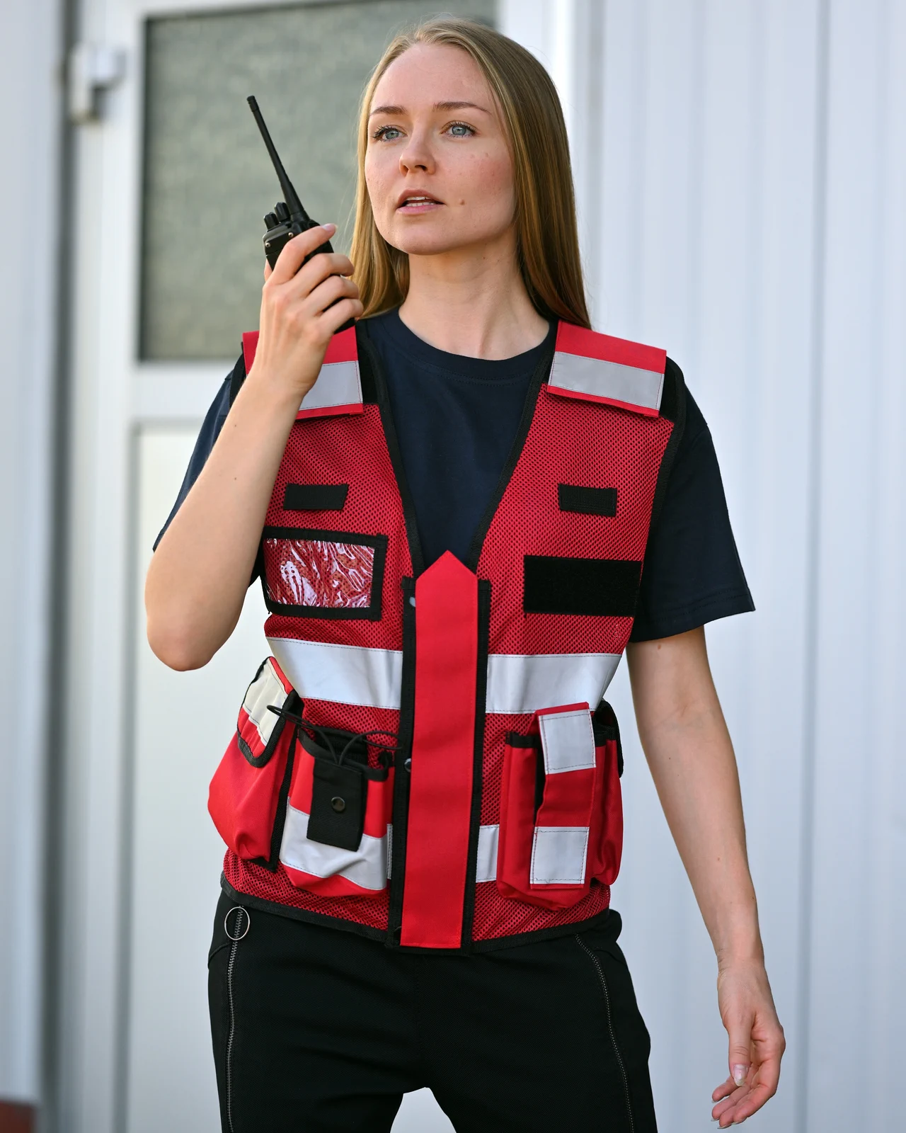 korntex-kxmtac-mesh-tactical-vest-sparta-red-model-0 Korntex Mesh Tactical Weste Sparta