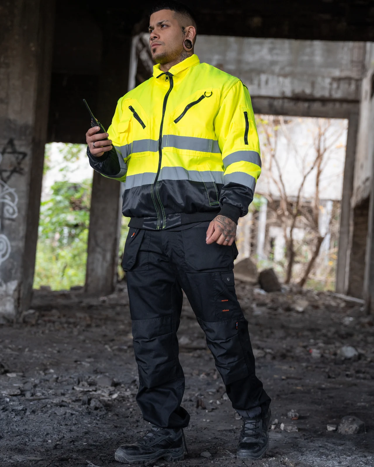 korntex-kxpj-robust-4-in-1-workwear-pilot-jacket-oslo-signalyellow-black-model-3 Korntex Robust 4-in-1 Hi-Vis Pilot Jacket Oslo
