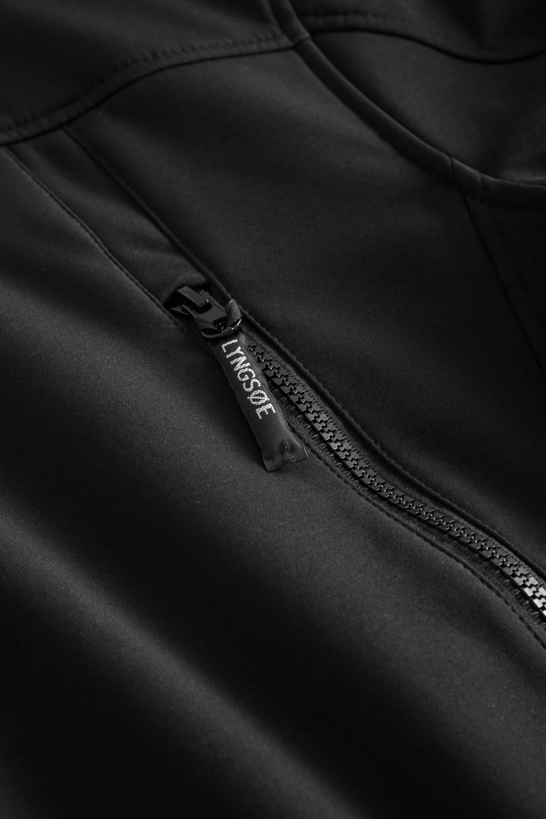 lyngsoe-fox100-softshell-jacke-schwarz-detail-7 Lyngsøe FOX100 Softshell Jacke