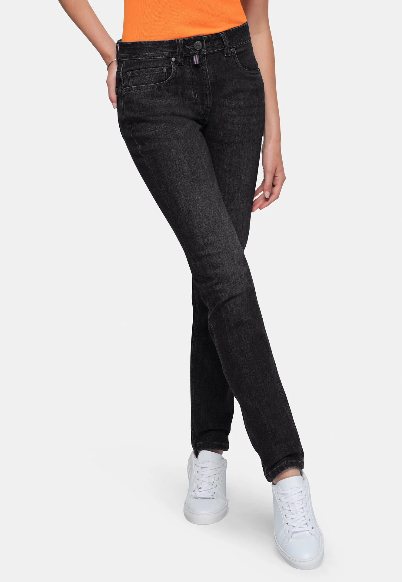 hakro-730-damen-5-pocket-jeanshose-x-stretch-eco-schwarz-model-0 HAKRO Damen 5-Pocket-Jeanshose X-Stretch 730 ECO