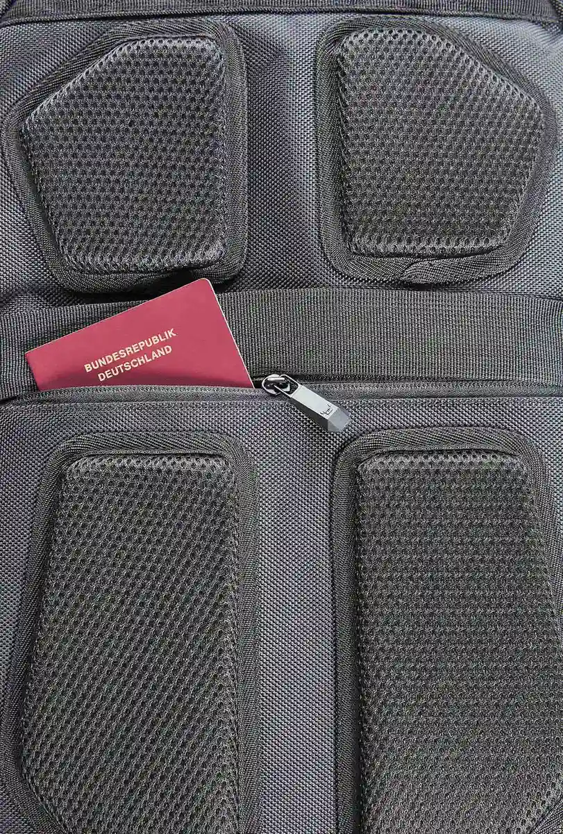 halfar-1815008-notebook-backpack-hashtag-7 HALFAR Notebook Backpack Hashtag