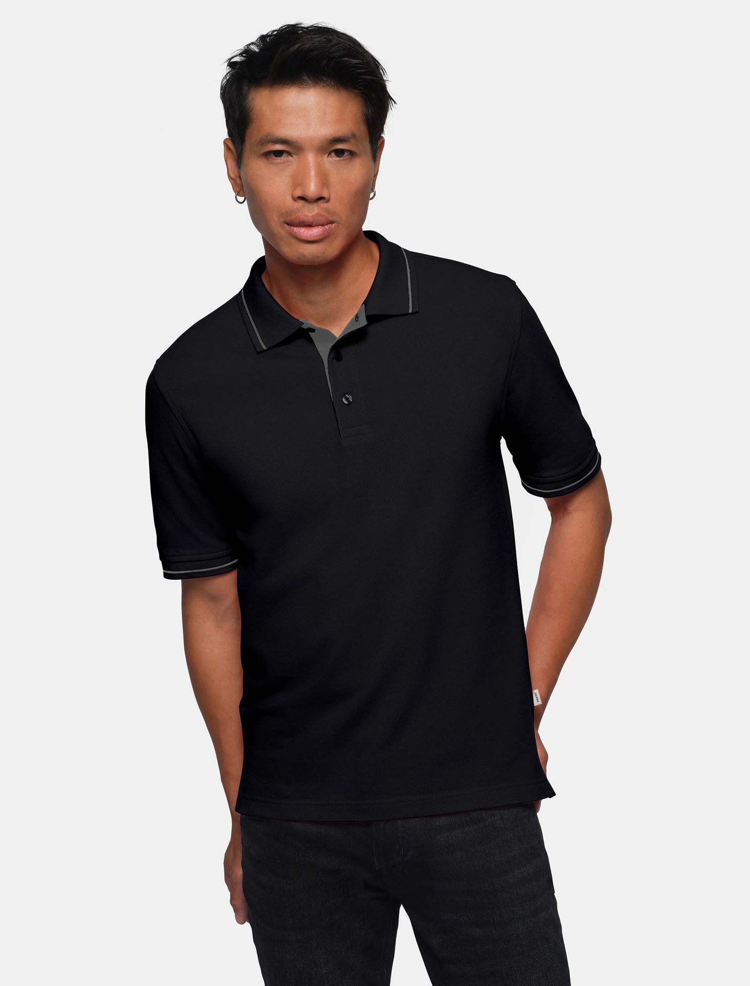 hakro-803-poloshirt-casual-schwarz-silber-model-0 HAKRO Poloshirt 803 Casual